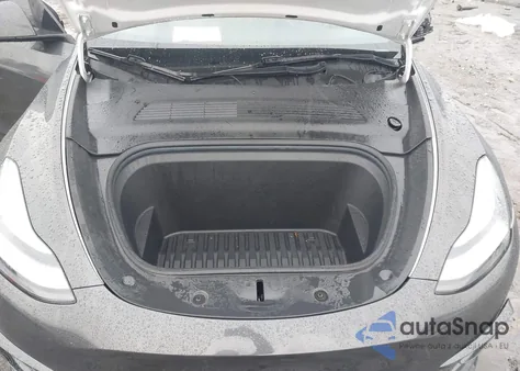 2021 Tesla Model Y Standard Range Rear-Wheel Drive from USA, damaged, VIN 5YJYGDED2MF174984